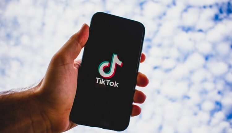 Албанияда TikTok желісіне тыйым салынды